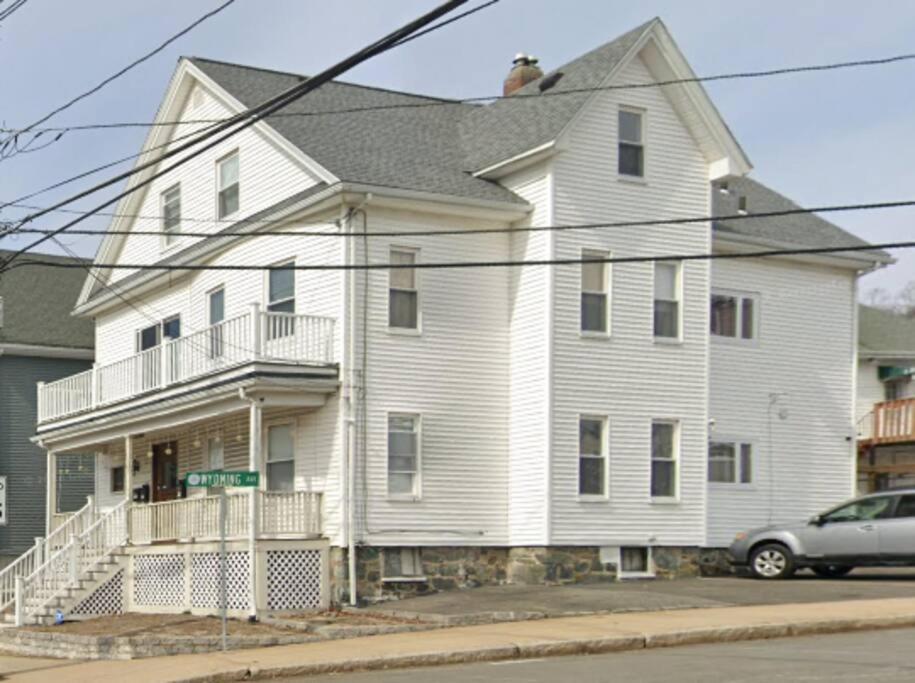 Spacious And Cozy- Near T-Station-Quiet Neighborhood! Malden Exterior photo